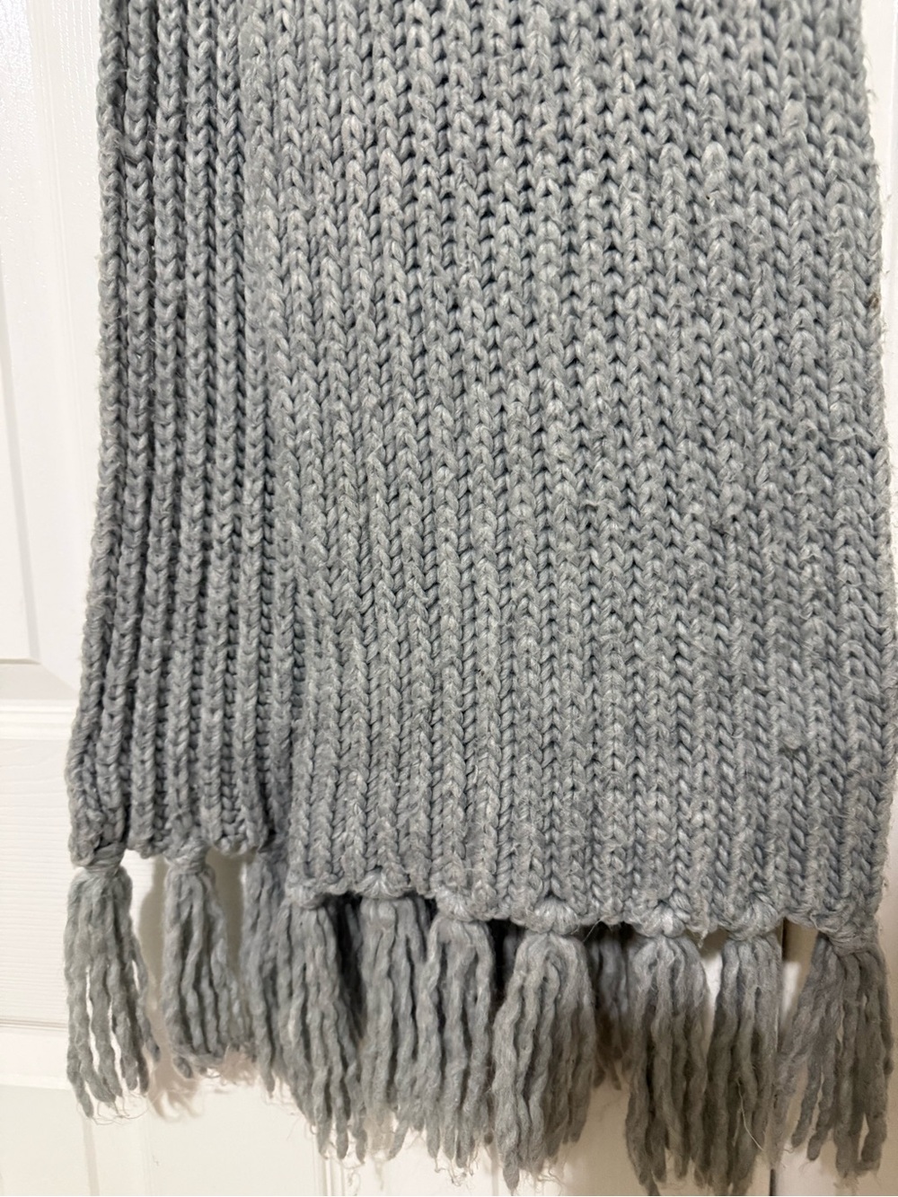 Chunky Knit Fringe Hem Women’s Sweater - Light Gray